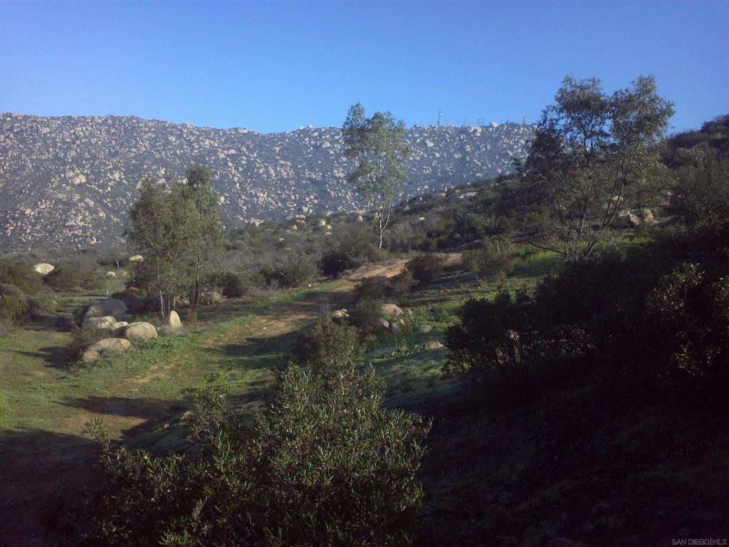 MLS #250037625SD image #16