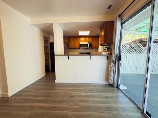 631 Foster Court, Hayward CA: https://media.crmls.org/mediaz/efd5287a-03a3-4f3b-937e-b97b95c41a7e.jpg