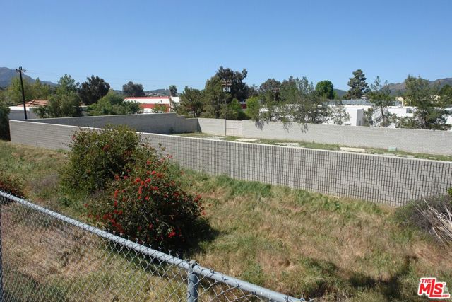 670 Lawrence photo 2
