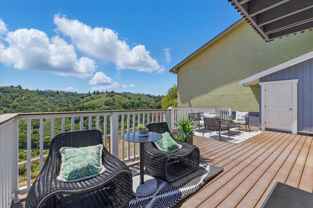 2434 Hastings Drive, Belmont CA: https://media.crmls.org/mediaz/efd55098-f3f3-485b-81f2-a1caca1e14b6.jpg