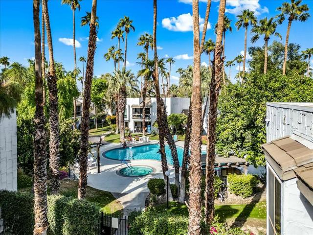 5265 E Waverly Drive, Palm Springs CA: https://media.crmls.org/mediaz/efd5dfb5-ac2d-4f62-b72c-fffa94131d6e.jpg