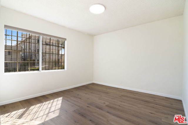 1937 S Bedford Street, Los Angeles CA: https://media.crmls.org/mediaz/efd63ae3-e089-43b7-87b4-f4e9420b44b0.jpg
