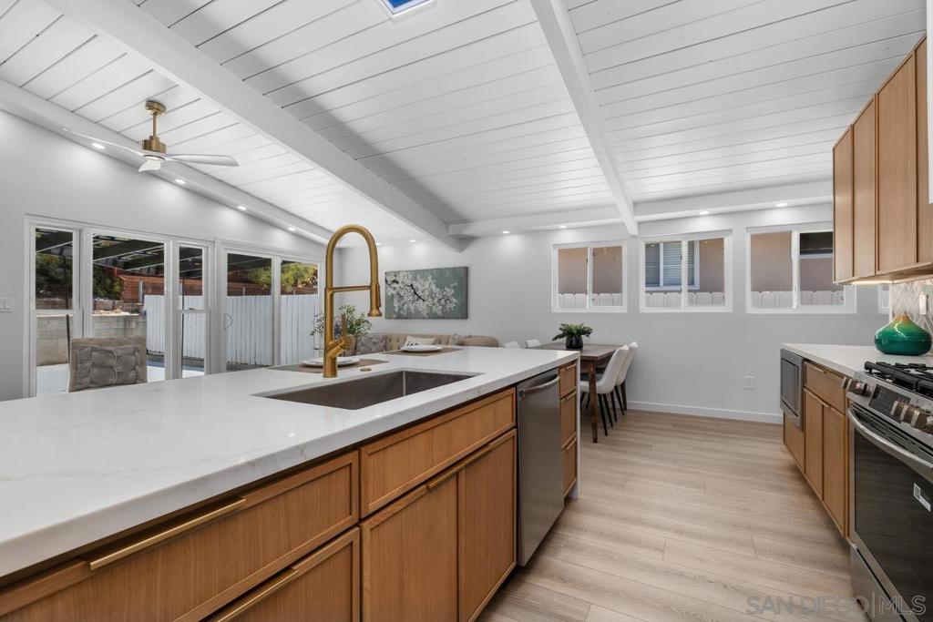 5556 Baja Dr - photo 3