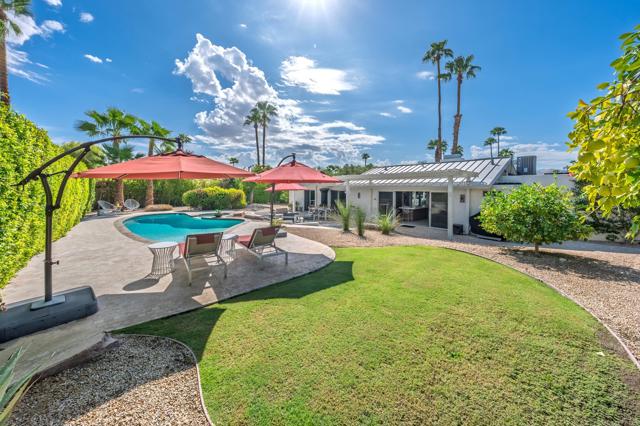 2210 E Calle Papagayo, Palm Springs, CA 92262