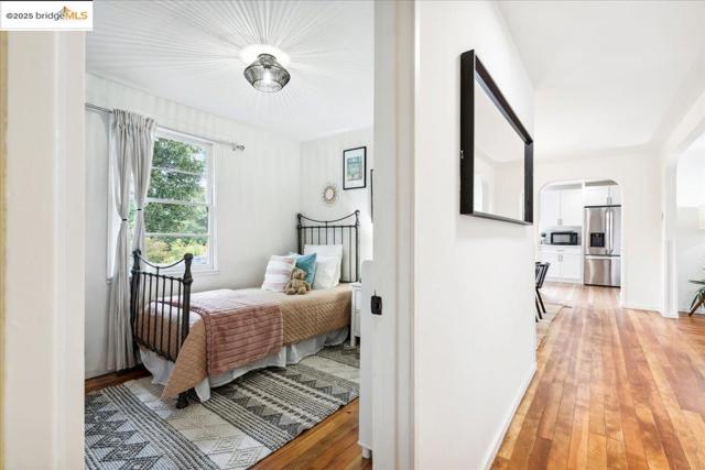 342 El Toyonal, Orinda CA: https://media.crmls.org/mediaz/efd7c82b-50c4-4647-911d-d77a90e1e6c7.jpg