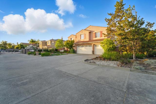 4769 Whitetail Lane, San Jose CA: https://media.crmls.org/mediaz/efd87354-5615-406e-a01a-820b5c9e562a.jpg