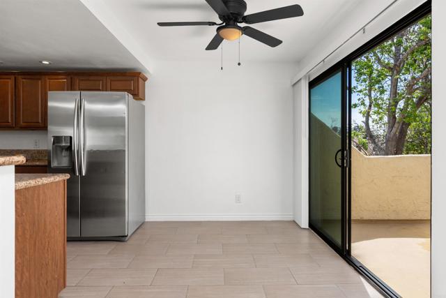 Detail Gallery Image 10 of 42 For 333 Melrose Dr. #F,  Vista,  CA 92083 - 1 Beds | 1 Baths