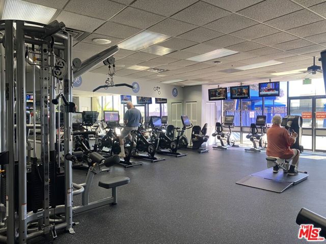 4316 Marina City Drive, Marina del Rey CA: https://media.crmls.org/mediaz/efd902d0-a445-4db2-84f5-a42ba0ea4cdd.jpg