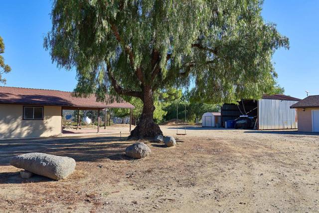 6185 Alpine Blvd, Alpine CA: https://media.crmls.org/mediaz/efdba9b5-49b1-4951-9b36-e996d6164e81.jpg