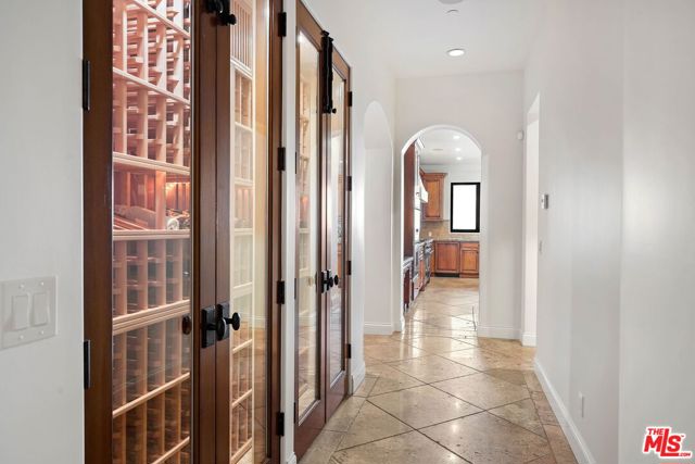 1853 Chastain, Pacific Palisades CA: https://media.crmls.org/mediaz/efdbd0df-898e-45e5-a39a-800f6346db90.jpg