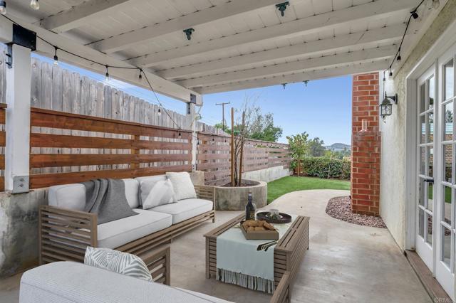 Detail Gallery Image 19 of 20 For 157 Belfast Gln, Escondido,  CA 92027 - 3 Beds | 2 Baths