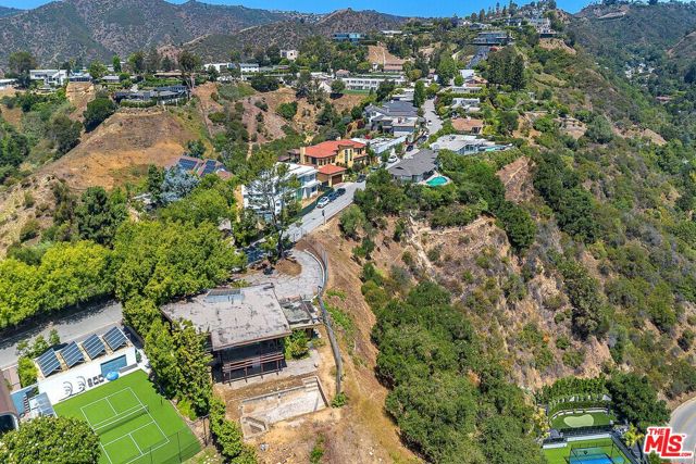 11287 Chalon Road, Los Angeles CA: https://media.crmls.org/mediaz/efdc6d05-b0c3-4644-ae95-67b8be6c6341.jpg