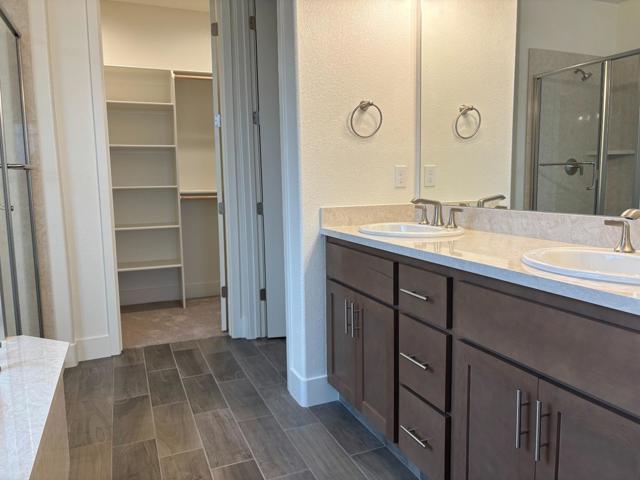 884 Carmelina Court, Hollister CA: https://media.crmls.org/mediaz/efdc9453-02b2-49dc-a854-2b51072db71a.jpg