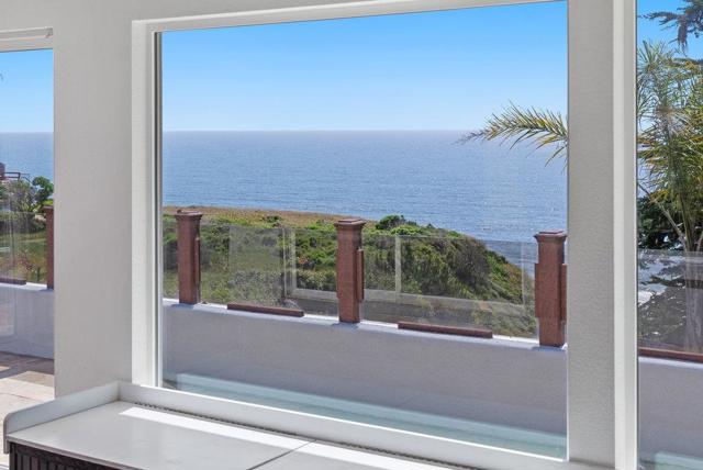 420 Sand Dollar Drive, La Selva Beach CA: https://media.crmls.org/mediaz/efdddbdc-4ef5-4eab-90d4-6d089ba01956.jpg