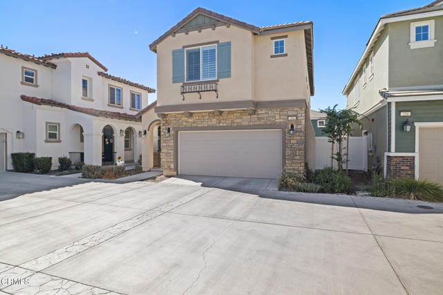 254 Hydrangea Street, Fillmore CA: https://media.crmls.org/mediaz/efdfa684-c08d-4ea3-a04a-0e262257c91a.jpg