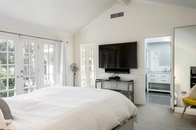 1211 Virginia Way, La Jolla CA: https://media.crmls.org/mediaz/efe07e9b-2db9-4822-b16d-d07ae7d47f4f.jpg
