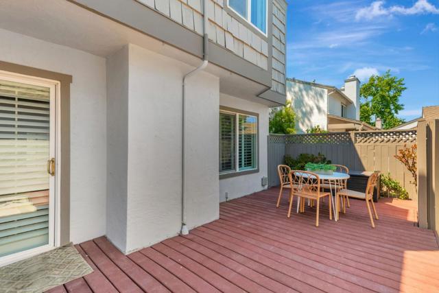 856 Erickson Lane, Foster City CA: https://media.crmls.org/mediaz/efe1b42d-de97-475a-a2bb-5b399adab5d7.jpg