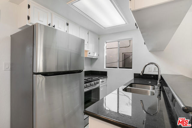 2428 Ocean Avenue photo 17