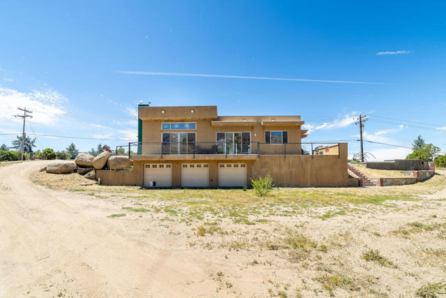 Image 73 of 83 For 28990 Bonita Vista Road