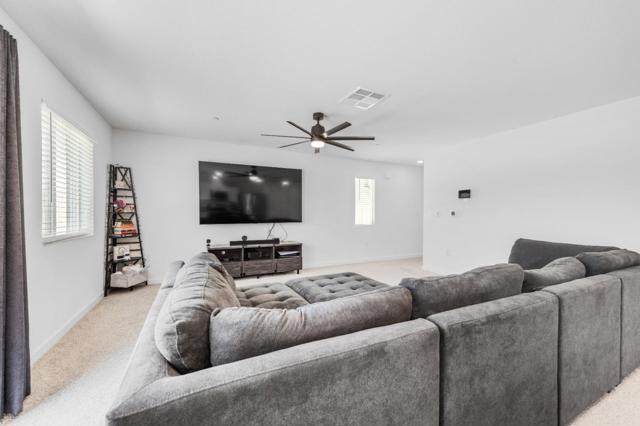 7741 Forestdale Way, Elk Grove CA: https://media.crmls.org/mediaz/efe32826-60b2-404a-bd96-5ec46c0a9f31.jpg