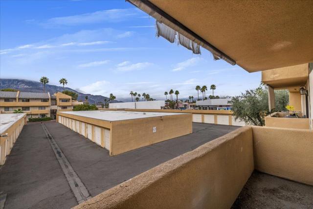 Image 24 of 42 For 32200 Cathedral Canyon Drive 89