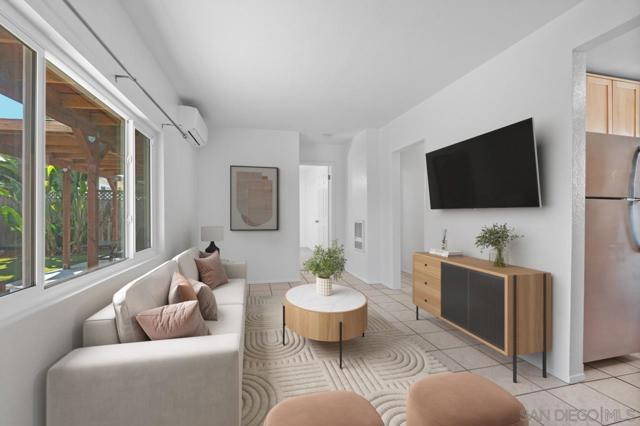 6926 28 Amherst St, San Diego CA: https://media.crmls.org/mediaz/efe35d3e-a334-44a8-bf17-926fecd13c77.jpg