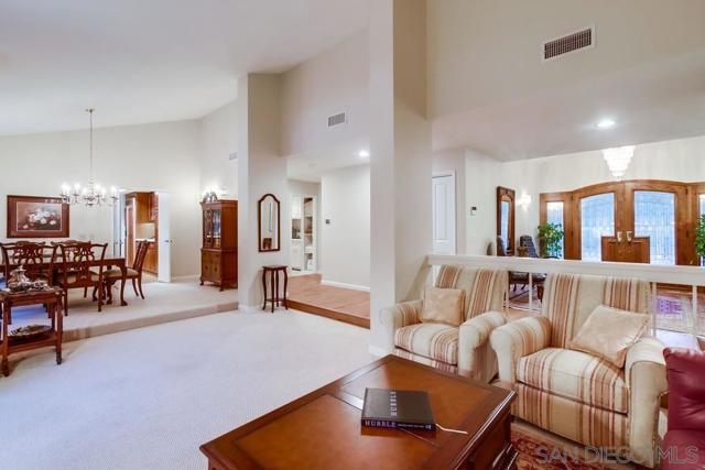 16657 Valle Verde Rd, Poway CA: https://media.crmls.org/mediaz/efe36f64-138c-4fb2-b48a-1bf3195131a0.jpg
