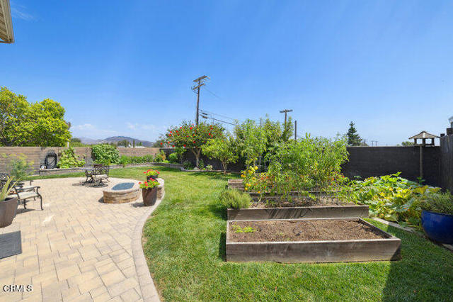 Detail Gallery Image 2 of 30 For 10488 Mammoth St, Ventura,  CA 93004 - 4 Beds | 2/1 Baths