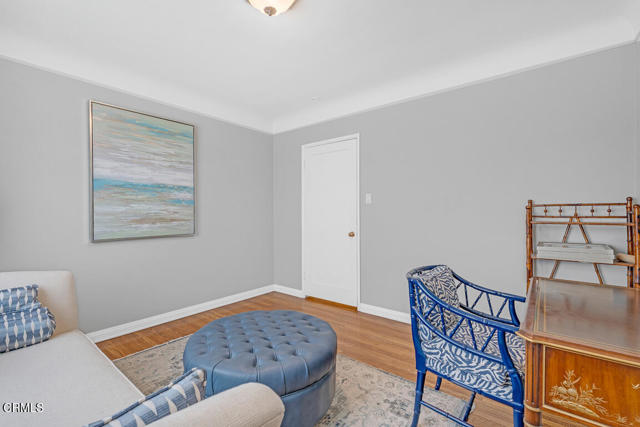 110 Glen Summer Road, Pasadena CA: https://media.crmls.org/mediaz/efe45302-943a-49ea-9521-3811d47e4a91.jpg