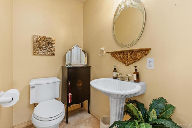 Detail Gallery Image 24 of 54 For 2394 Vista Grande, Vista,  CA 92084 - 3 Beds | 2/1 Baths