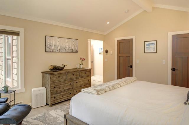 274 Monterey Dunes Way, Moss Landing CA: https://media.crmls.org/mediaz/efe63fd8-31bb-4425-a7c6-6bc5e2a77e66.jpg