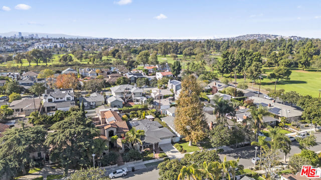 505 Panama Avenue, Long Beach CA: https://media.crmls.org/mediaz/efe697aa-8353-4ba6-8d43-8c52d0b031de.jpg