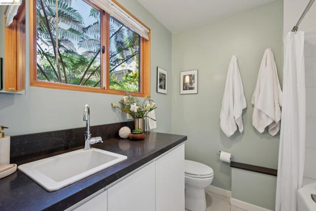 Image 41 of 60 For 1260 63rd St.