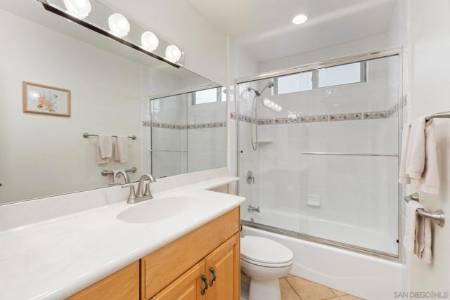 1745 Tamarack Ave, Carlsbad CA: https://media.crmls.org/mediaz/efe73705-ae9b-464a-8b35-cdc69f385dee.jpg