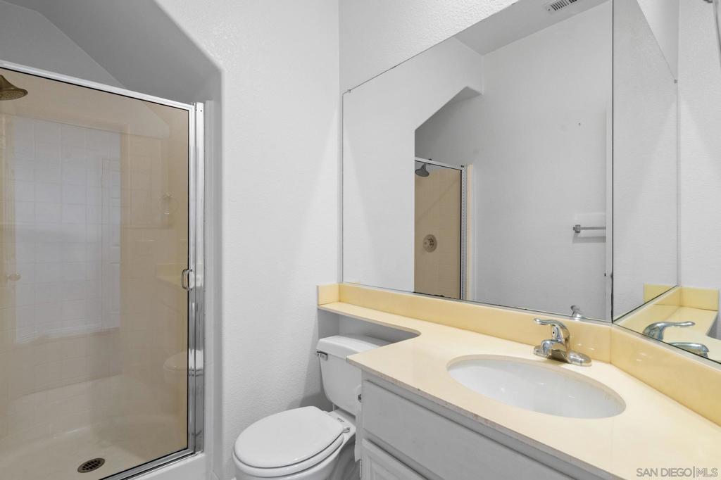 MLS #250042587SD image #10