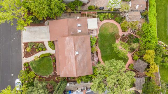 135 Belvue Drive, Los Gatos CA: https://media.crmls.org/mediaz/efe9b3b3-e446-49c7-9e76-63342a496826.jpg