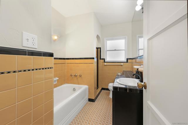 1430 Golden Gate Drive, San Diego CA: https://media.crmls.org/mediaz/efe9bd8d-6e6c-4c24-83db-cfa231df239d.jpg
