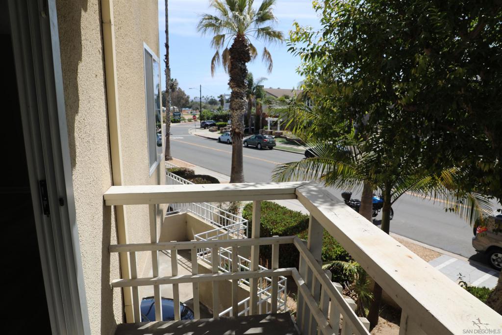 3833 Lamont St - photo 7