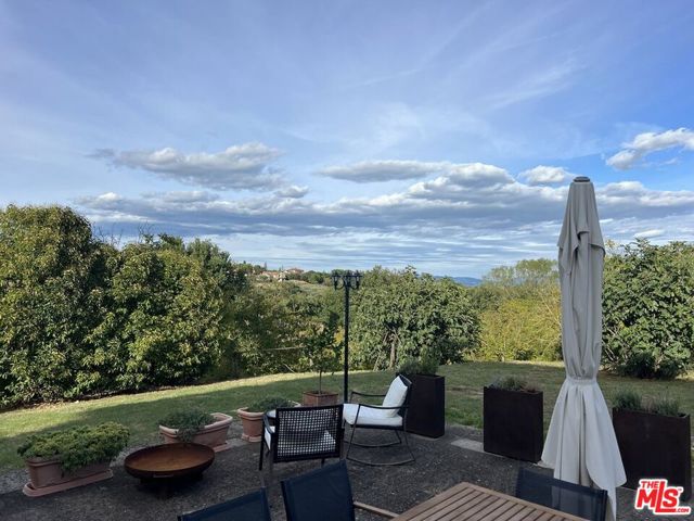 10 Via San Lorenzo, Umbria, ITALY,  CA: https://media.crmls.org/mediaz/efea5f9f-1a51-462d-8252-37822fe939e2.jpg
