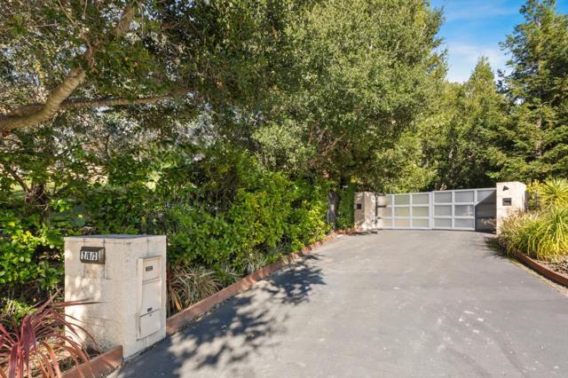 27673 Lupine, Los Altos Hills CA: https://media.crmls.org/mediaz/efead520-f61c-44cb-a1d1-53635af29a8a.jpg