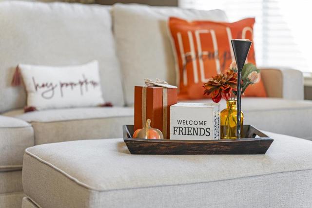 2230 Ventana Court, Hollister CA: https://media.crmls.org/mediaz/efeb33ce-87f0-4b5c-961f-5125873a29a0.jpg