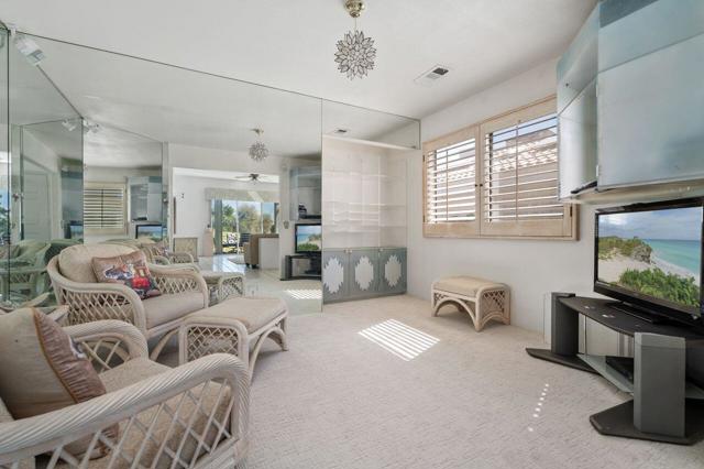 36 Colonial Drive, Rancho Mirage CA: https://media.crmls.org/mediaz/efeb508f-38aa-4876-a250-44e9a2e65db5.jpg