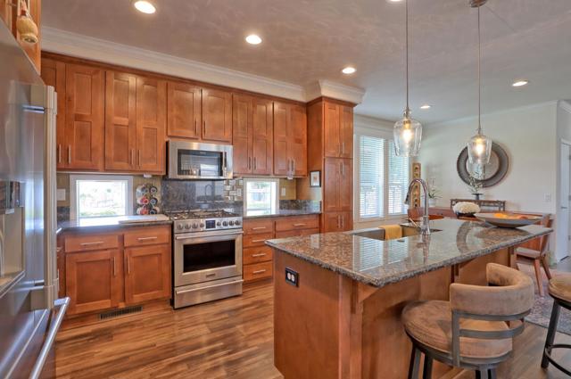 278 Summer Circle, Morgan Hill CA: https://media.crmls.org/mediaz/efebfd13-dd14-4565-a4bc-2d615ccf1ad1.jpg