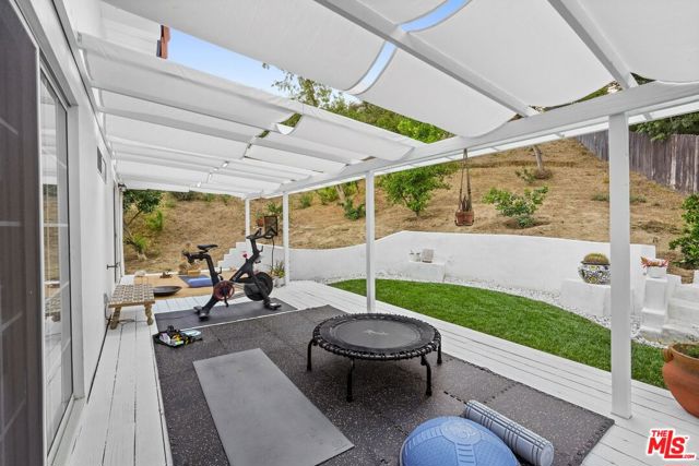 2365 Old Topanga Canyon Road, Topanga CA: https://media.crmls.org/mediaz/efec2213-23bb-42bf-b83b-cc737a150f36.jpg