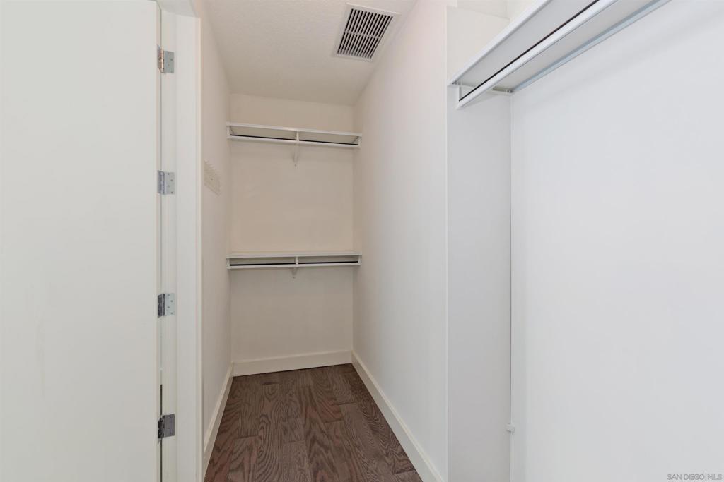 1205 Pacific - photo 20