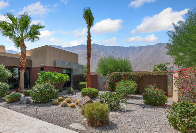 3150 Cody Court, Palm Springs, CA 92264