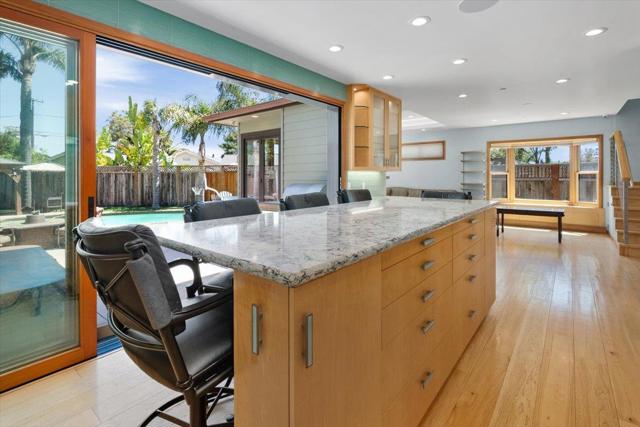 4150 Bye Way, Santa Cruz CA: https://media.crmls.org/mediaz/efed3ccb-293c-4935-bdd4-4fe3fa59f546.jpg