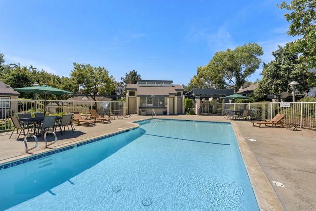 Detail Gallery Image 25 of 26 For 204 Cerco Rosado, San Marcos,  CA 92069 - 2 Beds | 2 Baths