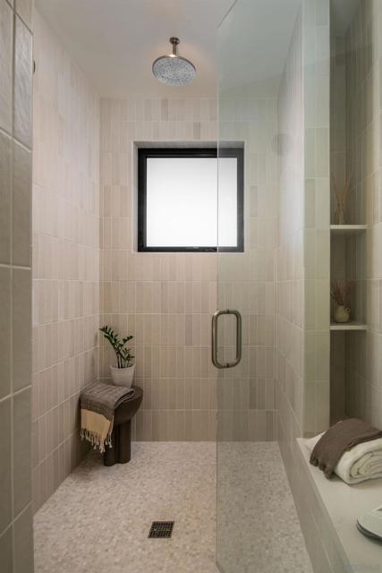 Image 12 of 20 For 2262 Cambridge Ave