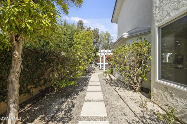 Image 62 of 70 For 5475 Bromely Drive